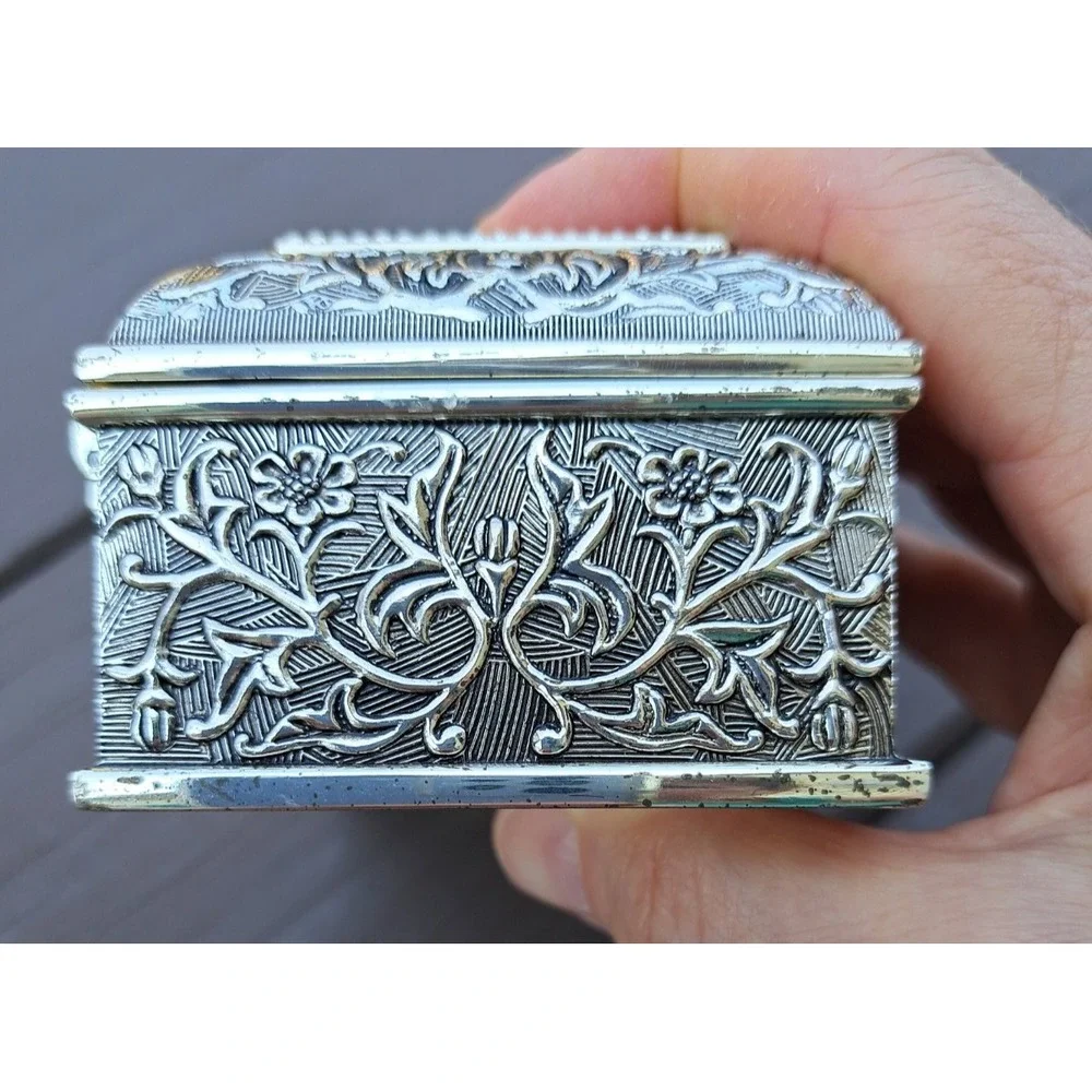 VTG Silver Plated Trinket Jewelry Box Present For Mother Blue Velvet Inner